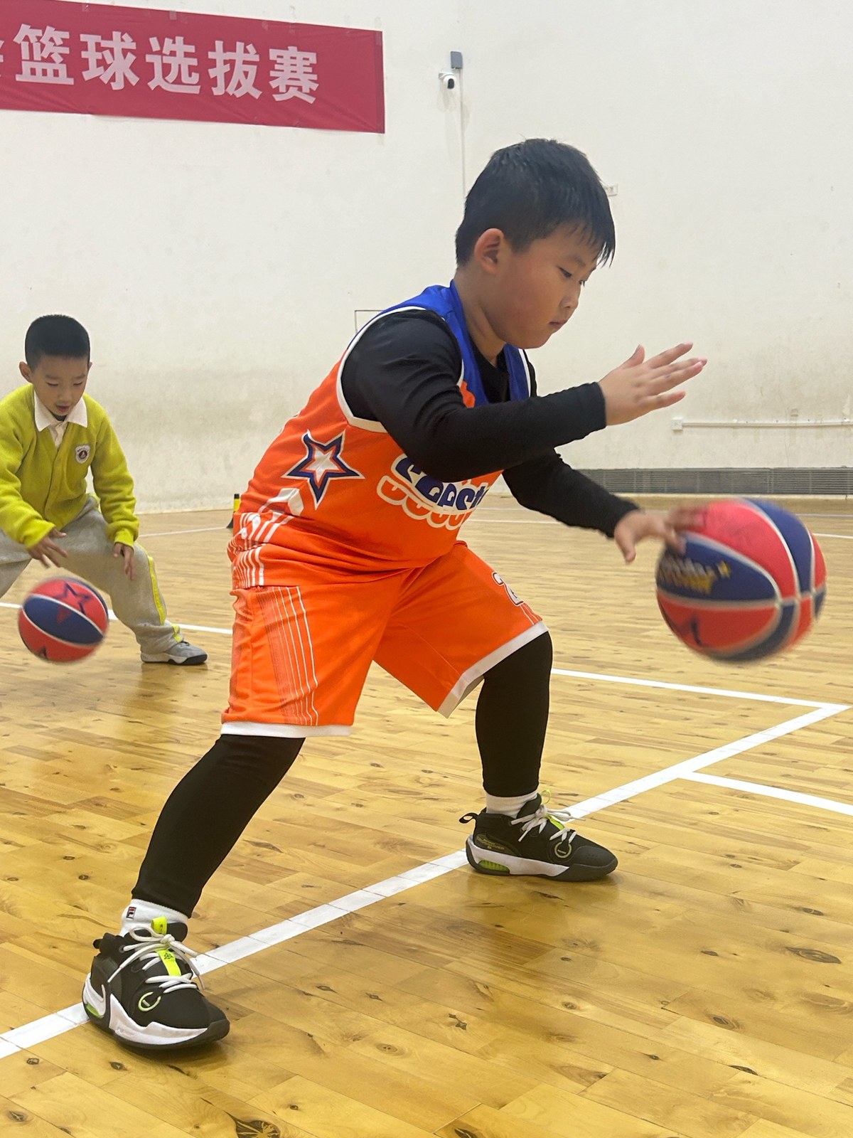 u10青少年篮球球性训练